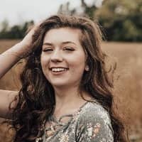 Sitter Profile Image: Victoria R.