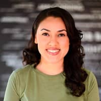 Sitter Profile Image: Evelyn H.