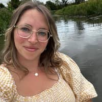 Sitter Profile Image: Abbie M.