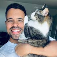 Sitter Profile Image: Alexandre Carlos A.