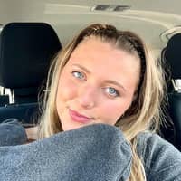 Sitter Profile Image: Hailey D.