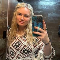 Sitter Profile Image: Ava D.