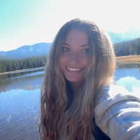 Sitter Profile Image: Savannah H.