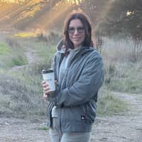 Sitter Profile Image: Alexandra T.