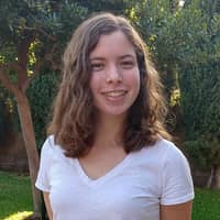 Sitter Profile Image: Lauren H.