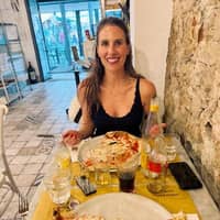 Sitter Profile Image: Natalie P.