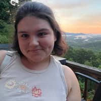 Sitter Profile Image: Summer S.