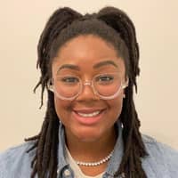 Sitter Profile Image: Kevona W.