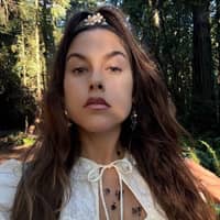 Sitter Profile Image: Sabrina W.