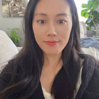 Sitter Profile Image: Lijuan Q.