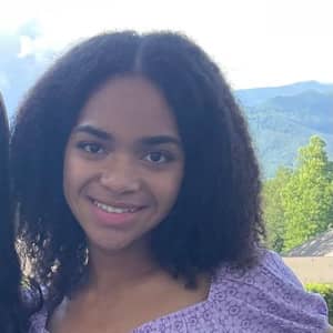 Sitter Profile Image: Zora L.