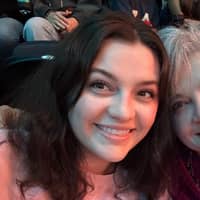 Sitter Profile Image: Lauren D.