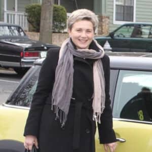 Sitter Profile Image: Elena L.