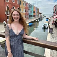 Sitter Profile Image: Sarah T.