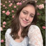 Sitter Profile Image: Laëtitia B.