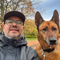 Sitter Profile Image: Ricardo L.