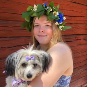 Sitter Profile Image: Emelie F.