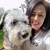 Sitter Profile Image: Angela D.