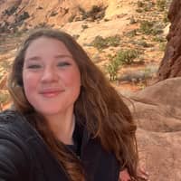 Sitter Profile Image: Hallie S.