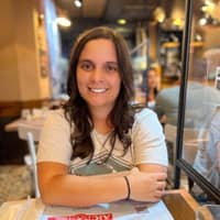 Sitter Profile Image: Madeline & Alison S.