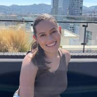 Sitter Profile Image: Carina S.