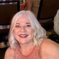 Sitter Profile Image: Deborah M.