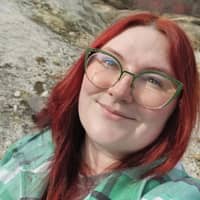 Sitter Profile Image: Laura R.
