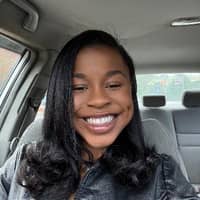 Sitter Profile Image: Amia L.