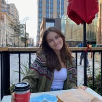 Sitter Profile Image: Nicole H.