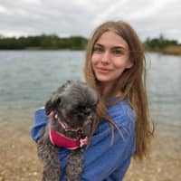 Sitter Profile Image: Abigail P.