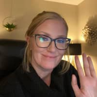 Sitter Profile Image: Lisa T.