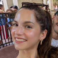 Sitter Profile Image: Alyssa W.