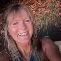 Sitter Profile Image: Julie P.