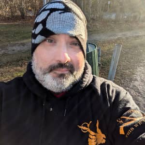 Sitter Profile Image: Jonathan L.