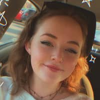 Sitter Profile Image: Elizabeth W.