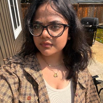 Sitter Profile Image: Neonica N.
