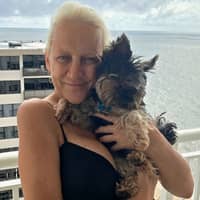 Sitter Profile Image: Romana R.