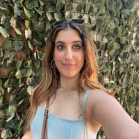 Sitter Profile Image: Rebecca M.