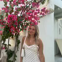 Sitter Profile Image: Natalie J.