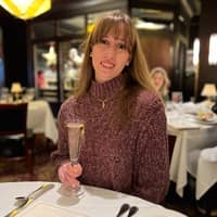 Sitter Profile Image: Olivia B.