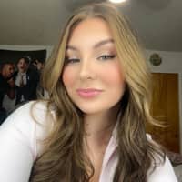 Sitter Profile Image: Christina G.