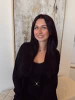 Sitter Profile Image: Maria W.