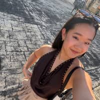 Sitter Profile Image: Jie Young P.