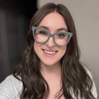 Sitter Profile Image: Abigail W.