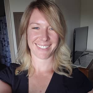 Laura L.