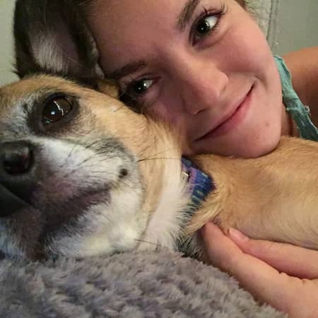 Sitter Profile Image: Hannah L.