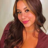 Sitter Profile Image: Laura S.