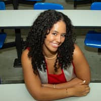 Sitter Profile Image: Lola H.