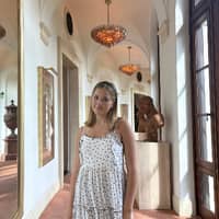 Sitter Profile Image: Emma O.