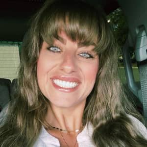 Sitter Profile Image: Teri Leigh Y.